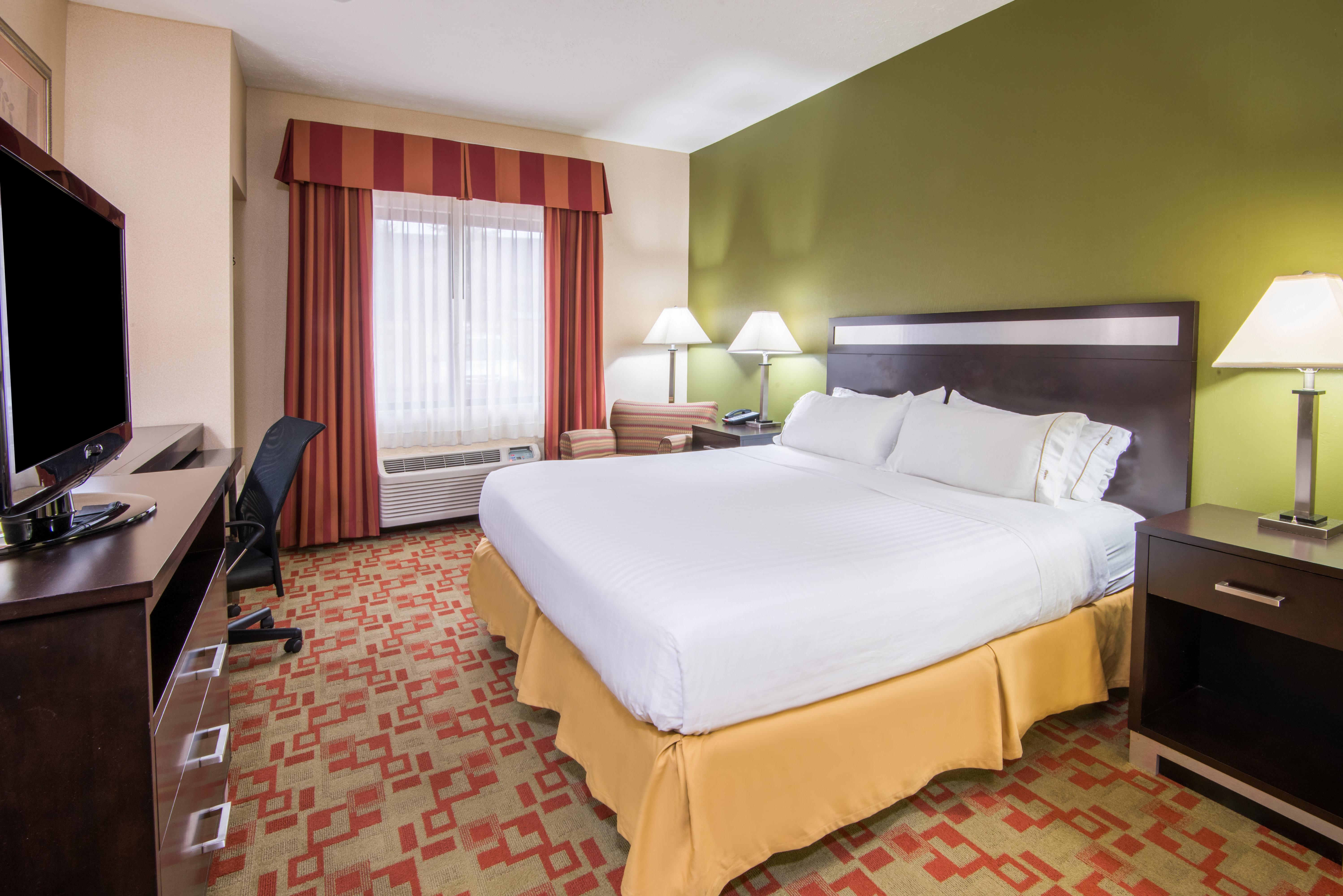 Holiday Inn Express Cleveland Airport - Brook Park, An Ihg Hotel Екстериор снимка