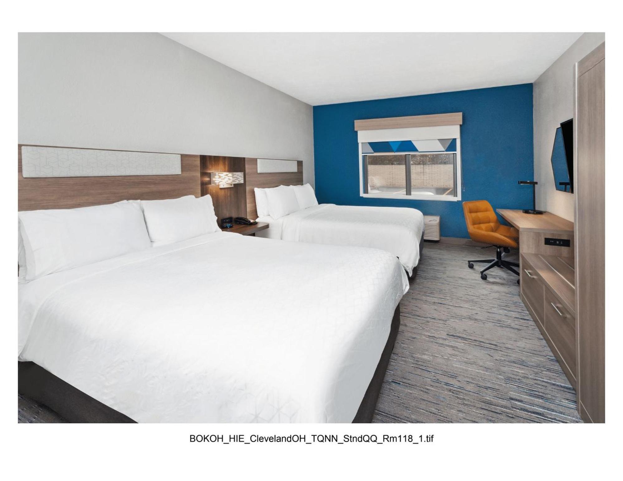 Holiday Inn Express Cleveland Airport - Brook Park By Ihg Екстериор снимка